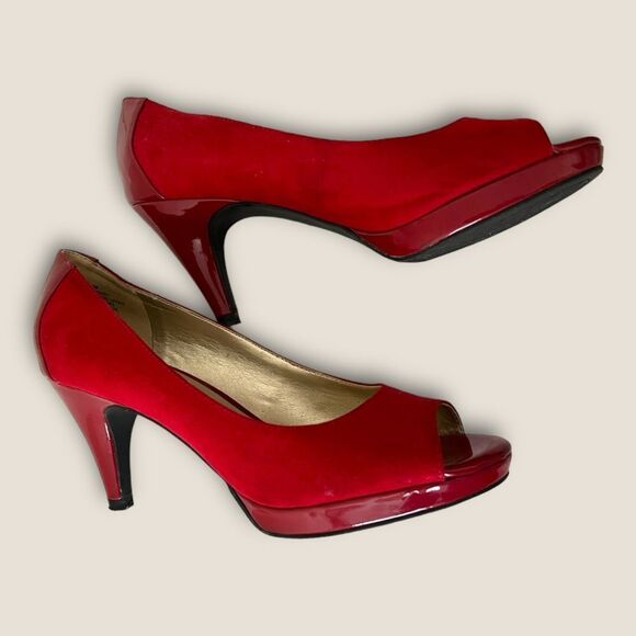 Red open toes heels faux suede size 7 - Picture 1 of 8